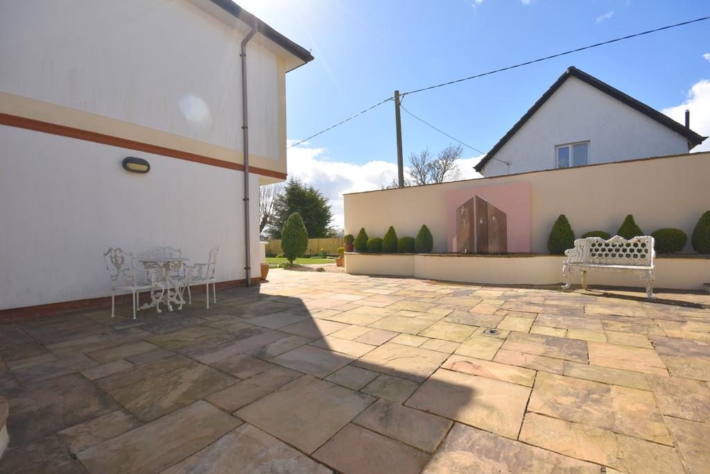 2 The Oaklands, Pen-Y-Turnpike Road, Dinas Powys, CF64 4HH